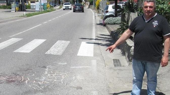 Pavullo, la morte di Lorenzo. Un residente: «Un boato mi ha svegliato di colpo Era riverso a terra, nel sangue»