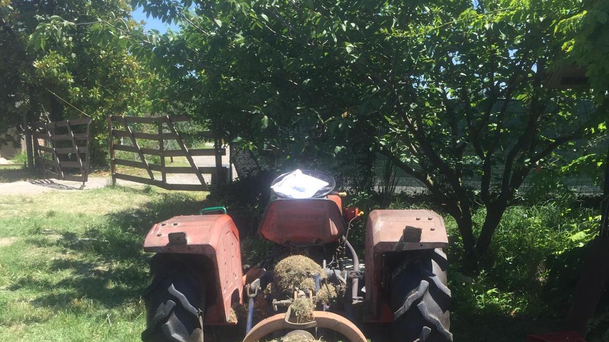 Vignola, incidente sul lavoro: agricoltore schiacciato dal trattore