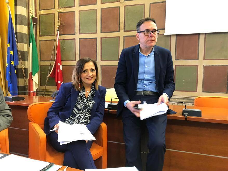 Il sindaco Michele Conti con l’assessore Gianna Gambaccini