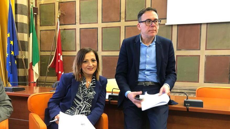 Il sindaco Michele Conti con l’assessore Gianna Gambaccini