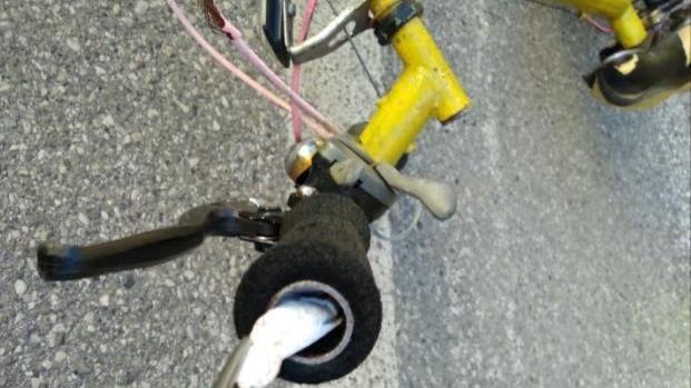 La droga nascosta nel manubrio della bicicletta
