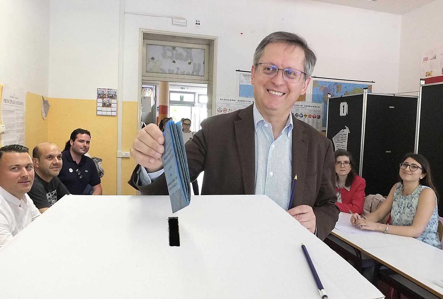 Pisa-Firenze in 30 minuti. La stupefacente “dimenticanza” di Giani 