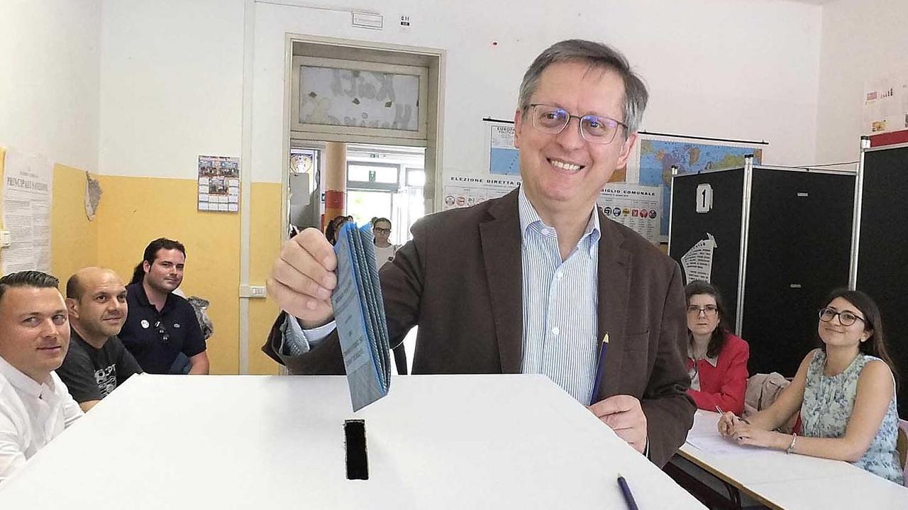 Pisa-Firenze in 30 minuti. La stupefacente “dimenticanza” di Giani