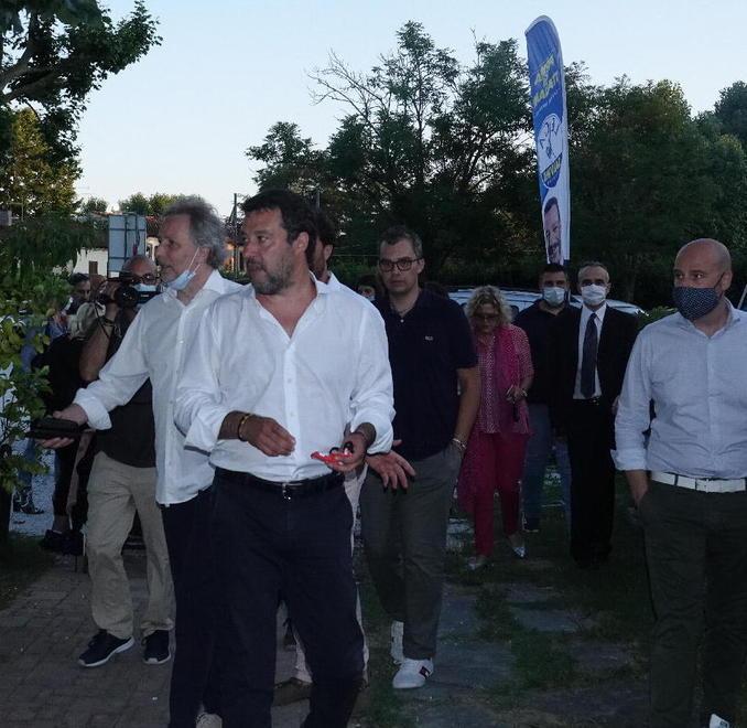 Elezioni a Viareggio, Salvini “incorona” Barbara Paci 