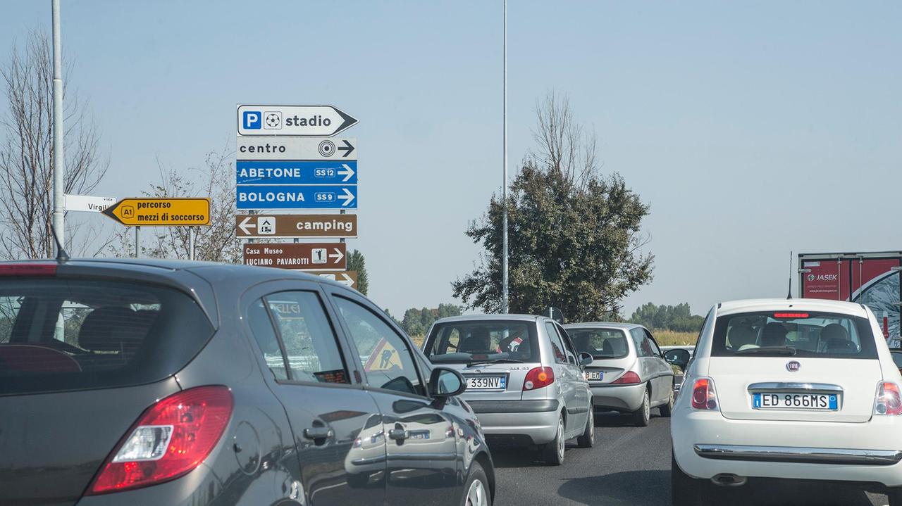 Modena - Sassuolo, lavori Anas: 10 chilometri di coda, la rabbia degli automobilisti