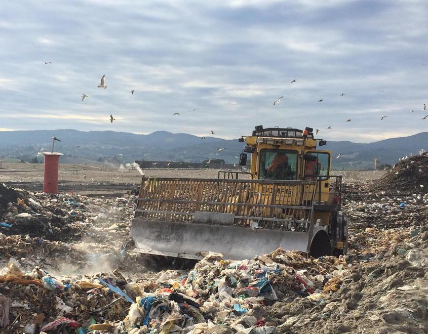 Un mezzo al lavoro a Scapigliato