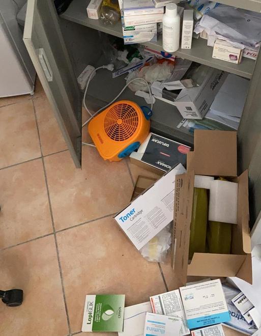 Il caos nell'armadietto di Bechi