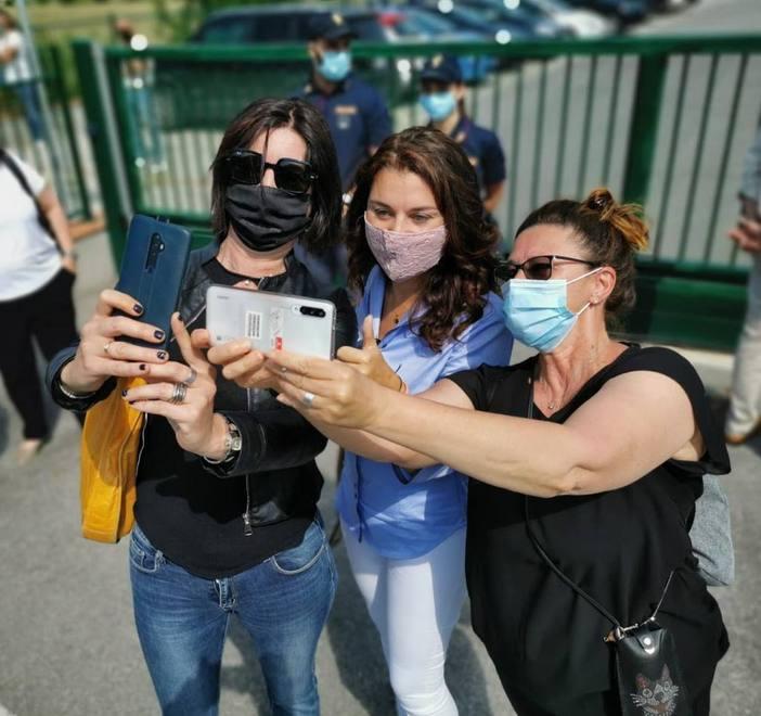 Tour di Salvini in Toscana, Ceccardi punta sul “voto” dei social per non farsi oscurare da Matteo 