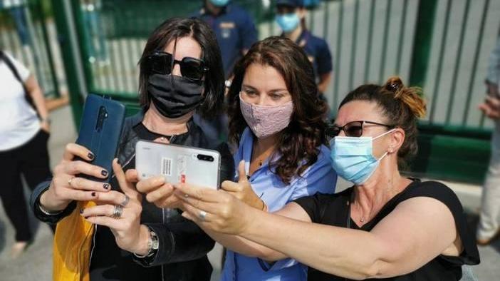 Tour di Salvini in Toscana, Ceccardi punta sul “voto” dei social per non farsi oscurare da Matteo