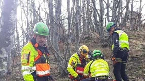 Il Sast salva 80enne perso nel bosco intorno a Canepari