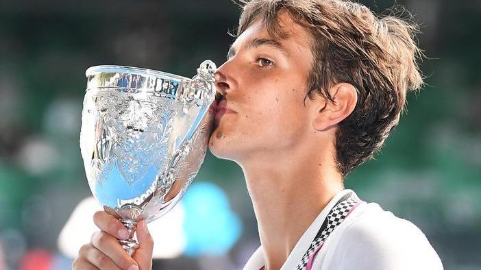 Musetti soffre ma batte Cobolli Fa festa anche Berrettini junior