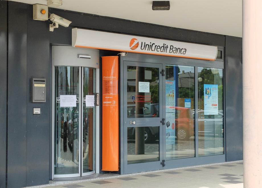 UniCredit, 94 miliardi dalla Bce