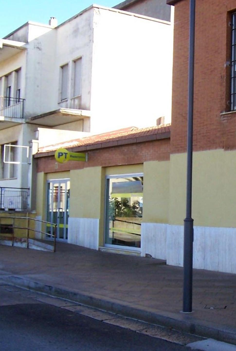 Ufficio postale chiuso, disagi e nuove proteste