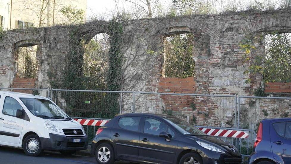 Il rudere in lungarno Galilei il cui mancato recupero costò all’imprenditore un processo