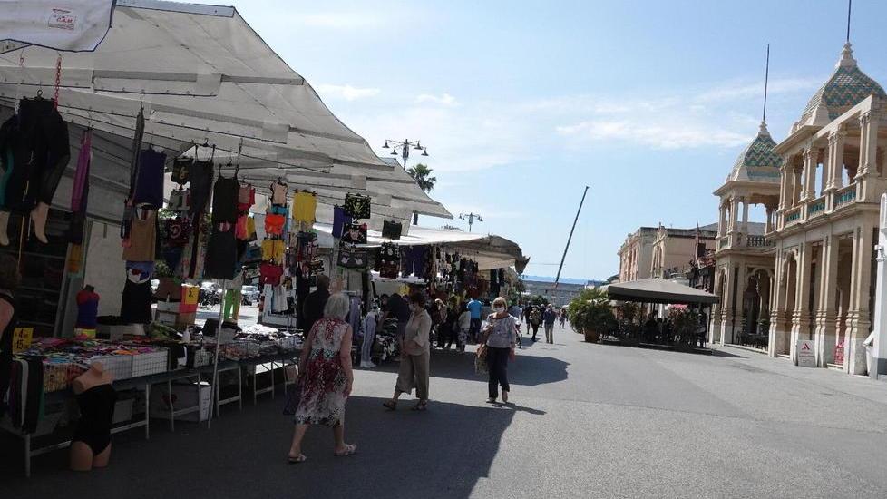 A Viareggio giovedì 25 mercato tutto il giorno