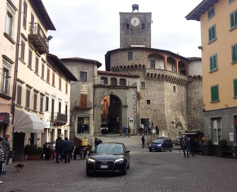 Debutta la rassegna “Vivere Castelnuovo” Un’estate tra letteratura, musica e teatro 