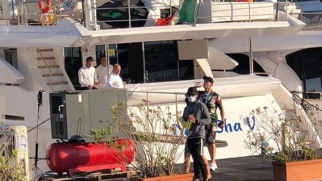 Cristiano Ronaldo e la sua Georgina in relax sullo yacht a Viareggio
