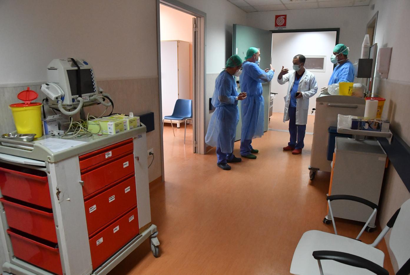 «Sanità pubblica smantellata per favorire le strutture private»