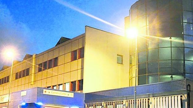 «L’ho vista barcollare, poi è svenuta»: in coma etilico a 14 anni nel parcheggio