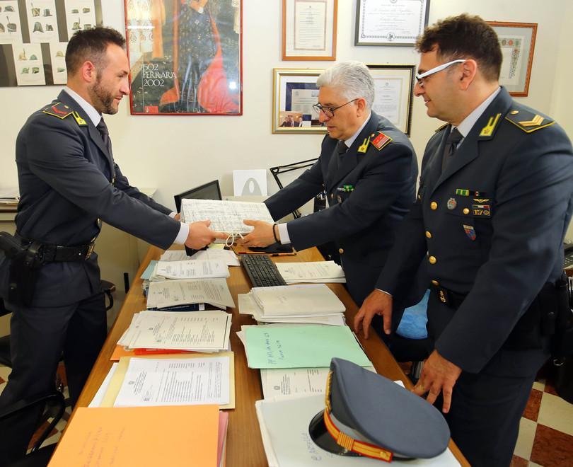 Ferrara, pensionati e trentenni: i furbetti dei ticket sanitari scoperti con gli “incroci” 