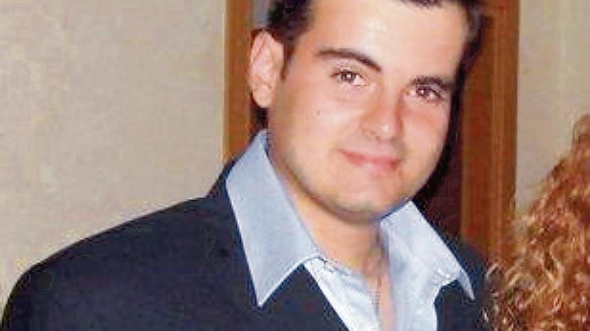 Morto dopo la caduta dal tetto: un indagato per omicidio colposo