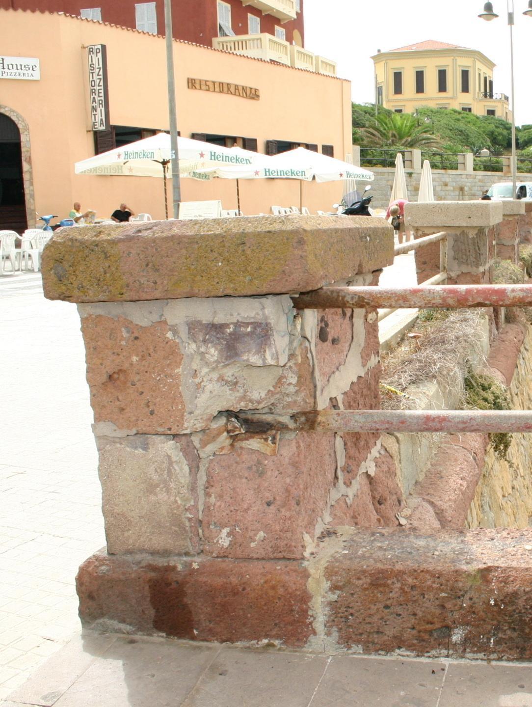 Lungomare Dante, mercatino bloccato 