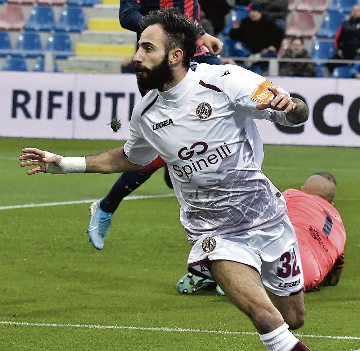 Soffre, rimonta e vince: con la Juve Stabia il Livorno torna al successo 