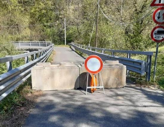 Ponte di Pognana chiuso «Riapertura chissà quando» 