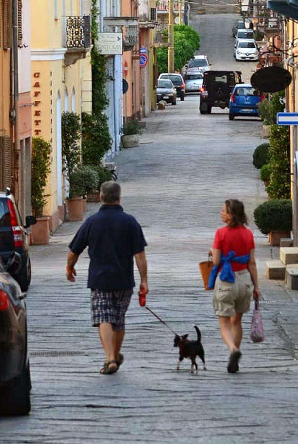 Intervento in via San Pietro, manca l’acqua