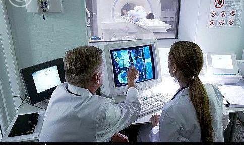 Fase 3, Ganau: «Sanità nel caos, liste d’attesa inaccettabili» 