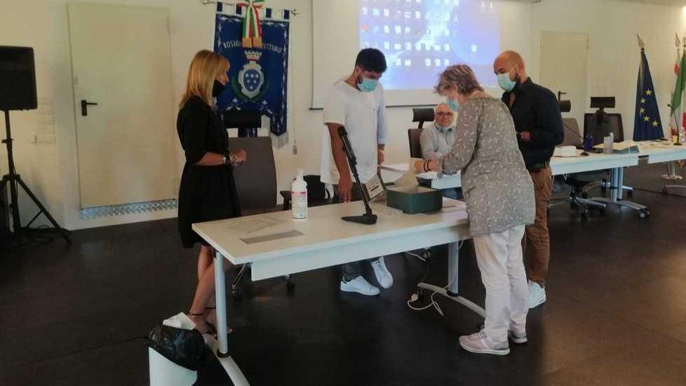 Stop tasse di soggiorno e pubblicità, arriva l’ok del consiglio comunale di Rosignano