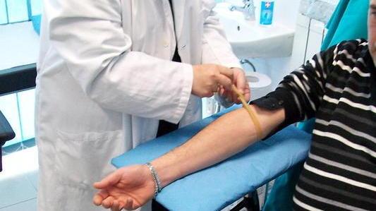 L’Asl: esami del sangue subito la prenotazione non serve più