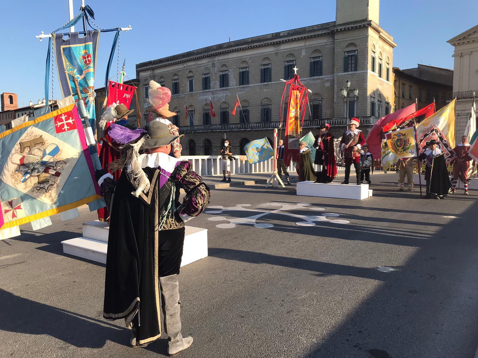 Un momento dell'iniziativa sul Gioco del Ponte a Pisa