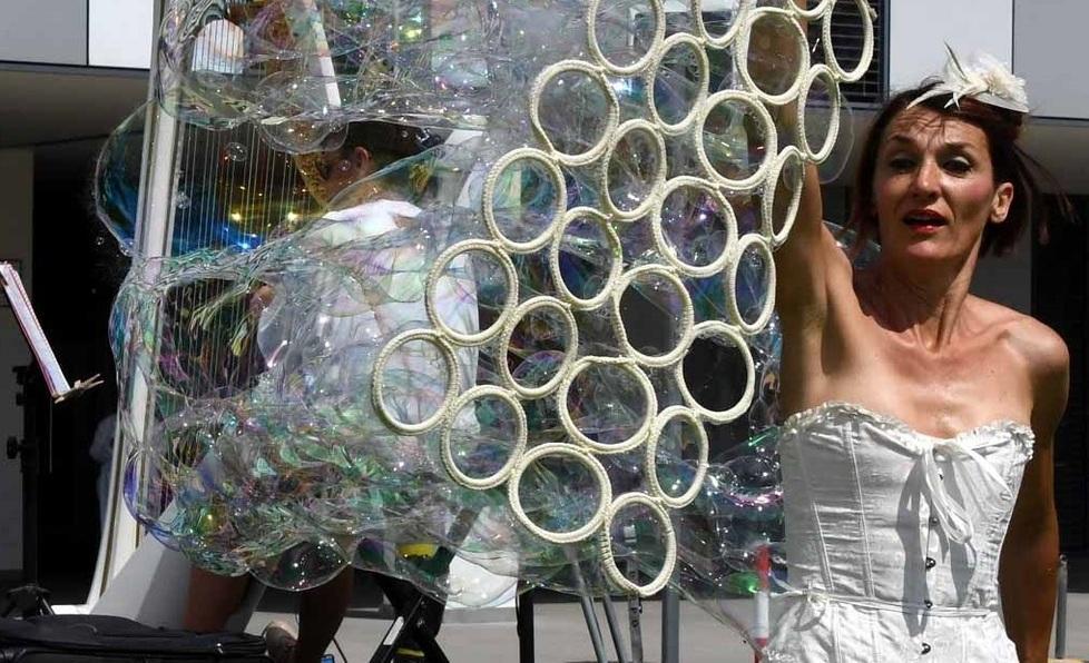 Magia, spettacolo e meraviglia per lo show davanti al Noa