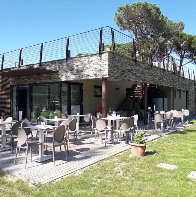Riapre tutto rinnovato lo storico circolo Tennis Lago Marea