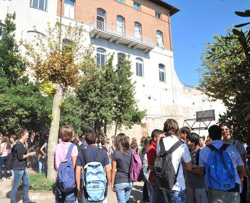 L’appello degli studenti «Troviamo nuovi spazi per non ripetere la Dad» 