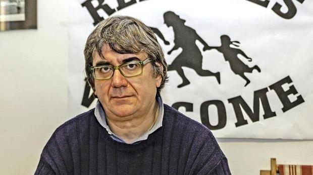 “Non posso respirare”, sabato flash mob in piazza Bovio