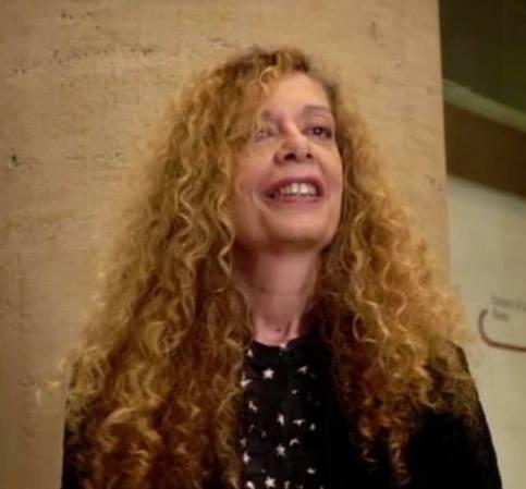 Nell’atrio del Comune si parla di letteratura 