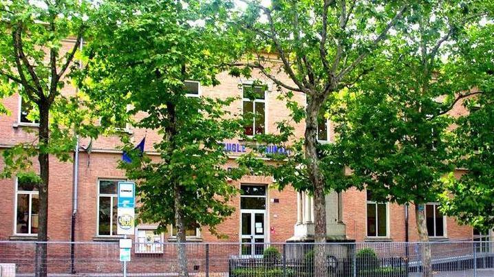 Nuovo polo scolastico a Spezzano Il Comitato “promuove” il piano