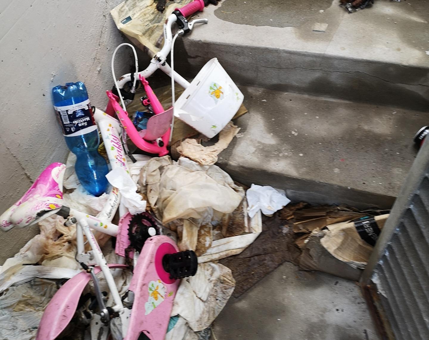 Il progetto del centro velico perso tra rifiuti e degrado