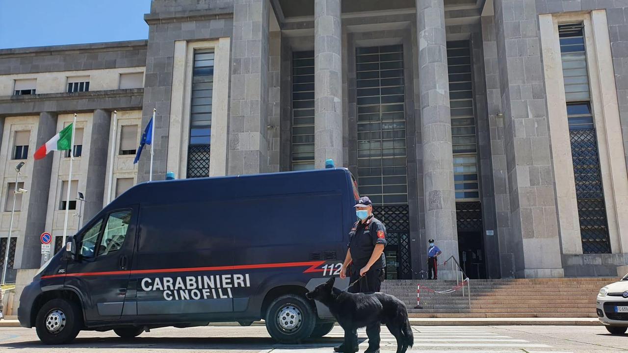 Allarme bomba al tribunale di Cagliari