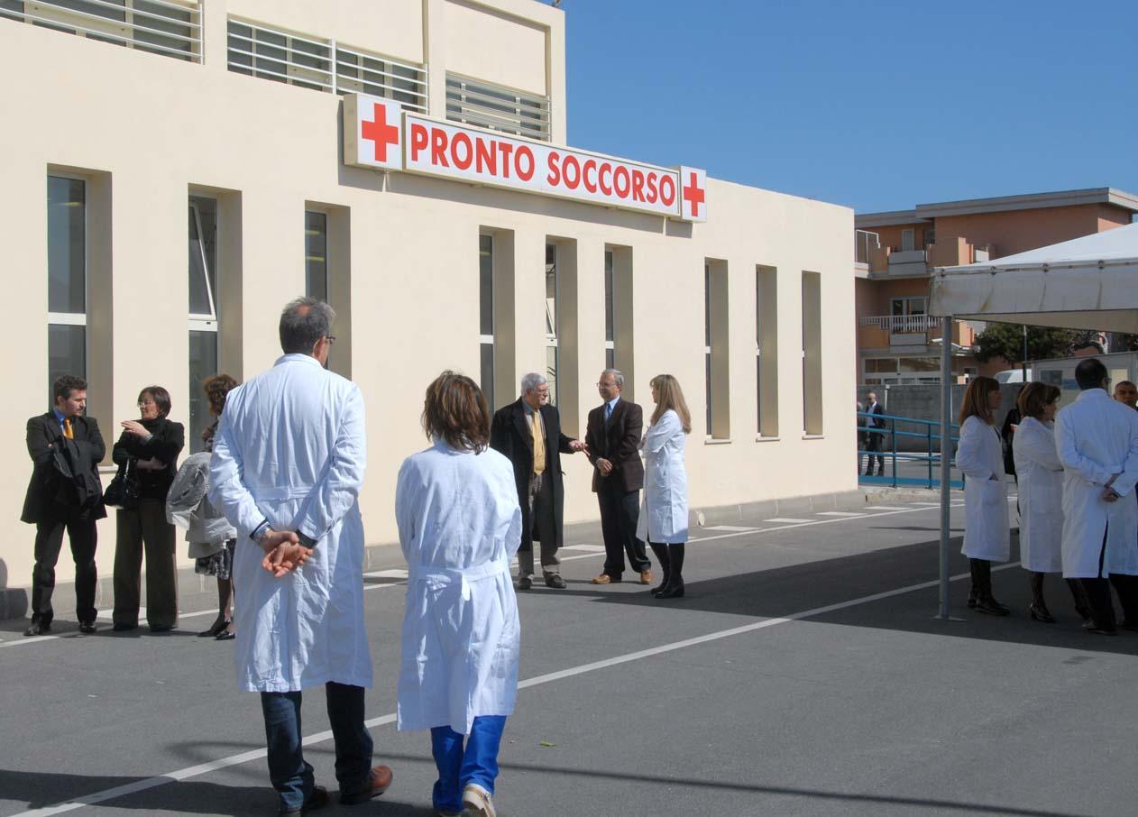 Ferito a Orroli da un ordigno: delicato intervento alle mani per il 50enne