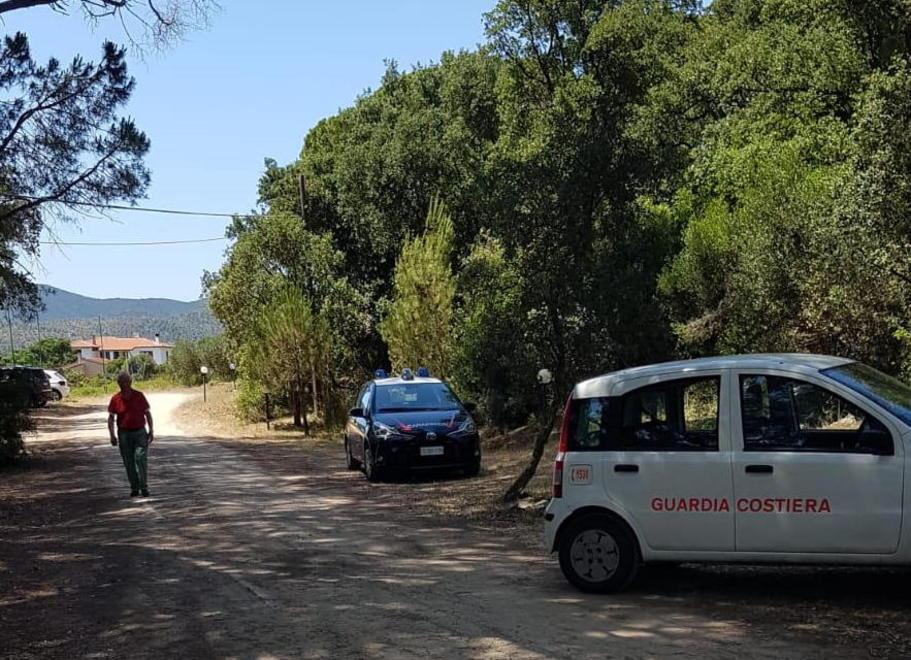 Fa il bagno in mare e si sente male Muore a 49 anni alle Scotte di Siena 