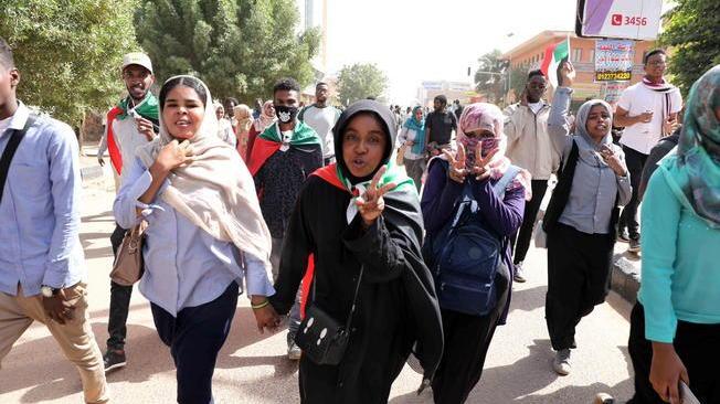 Sudan: migliaia di manifestanti in marcia contro il governo