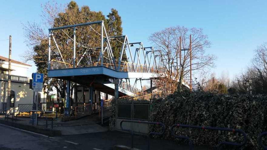 Partono i lavori da 90mila euro per sistemare il cavalcaferrovia