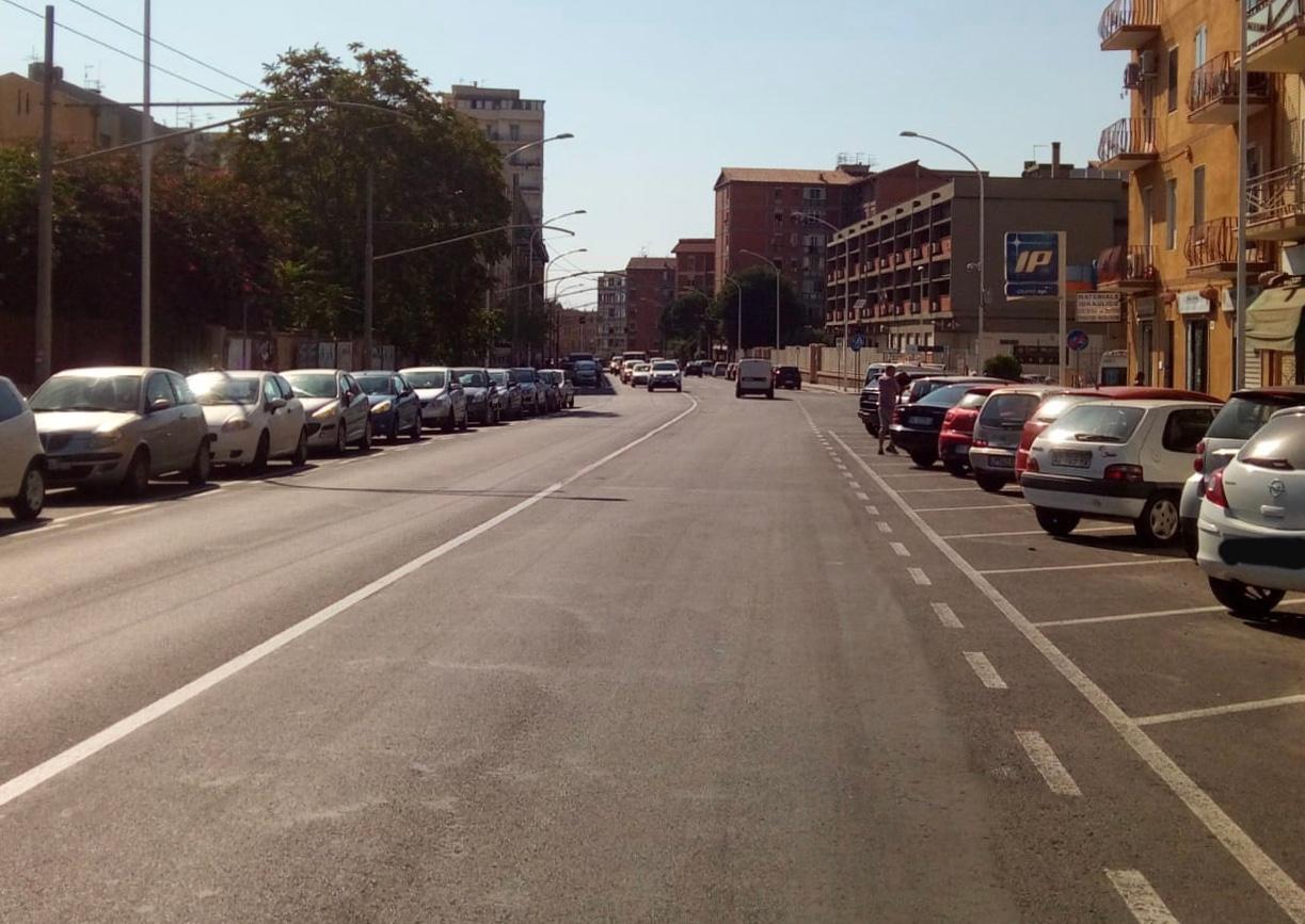L'incidente è avvenuto in via Campania (foto Mario Rosas)