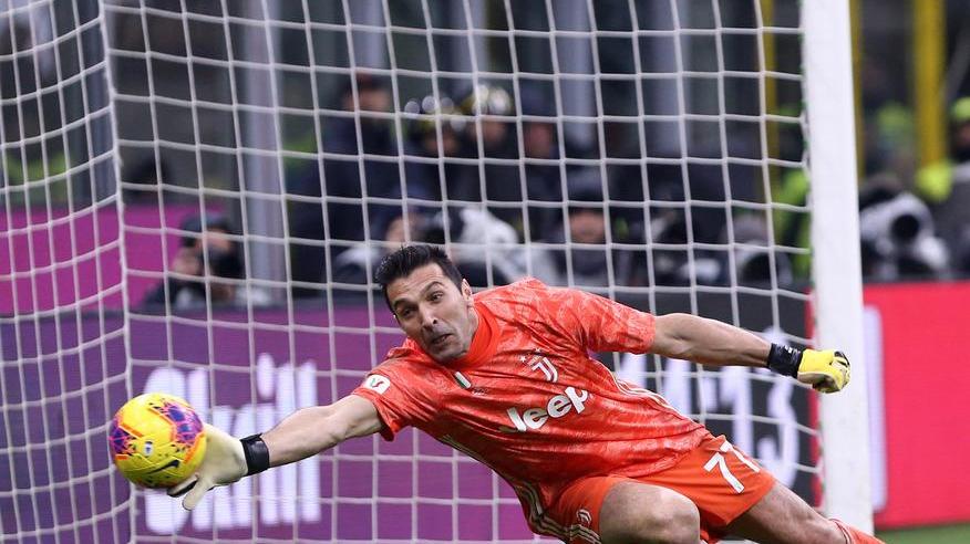 648, quel numero nei libri di storia Buffon l’highlander supera Maldini