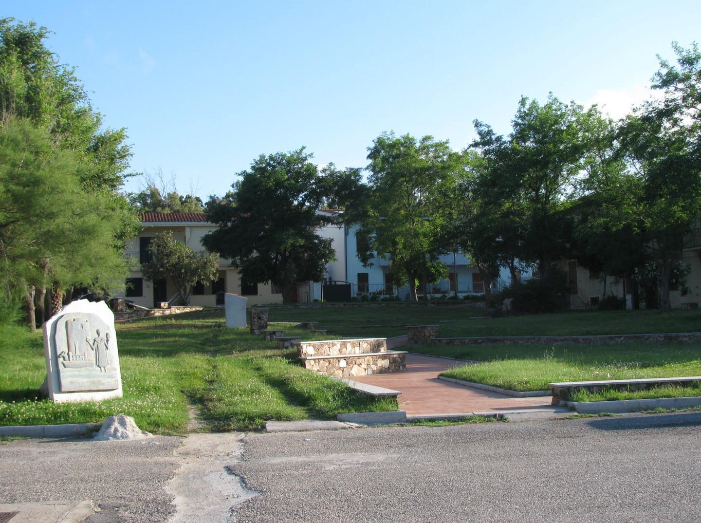 «Due pesi e due misure per il suolo pubblico» 