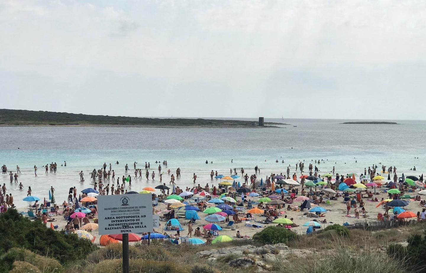 La Pelosa a numero chiuso: già 7.600 le prenotazioni 