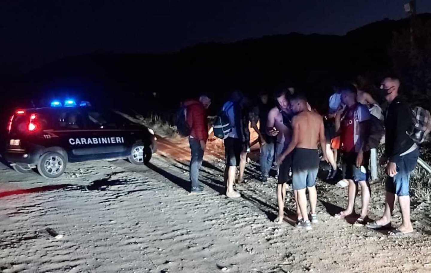 Migranti, sbarchi a ondate nel Sulcis 